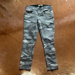 Democracy skinny camo jeans with zipper pockets